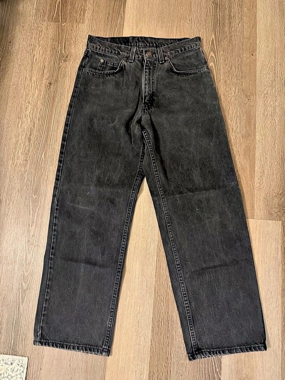 Levi's 565 Loose Straight Jeans in Black Waist 30